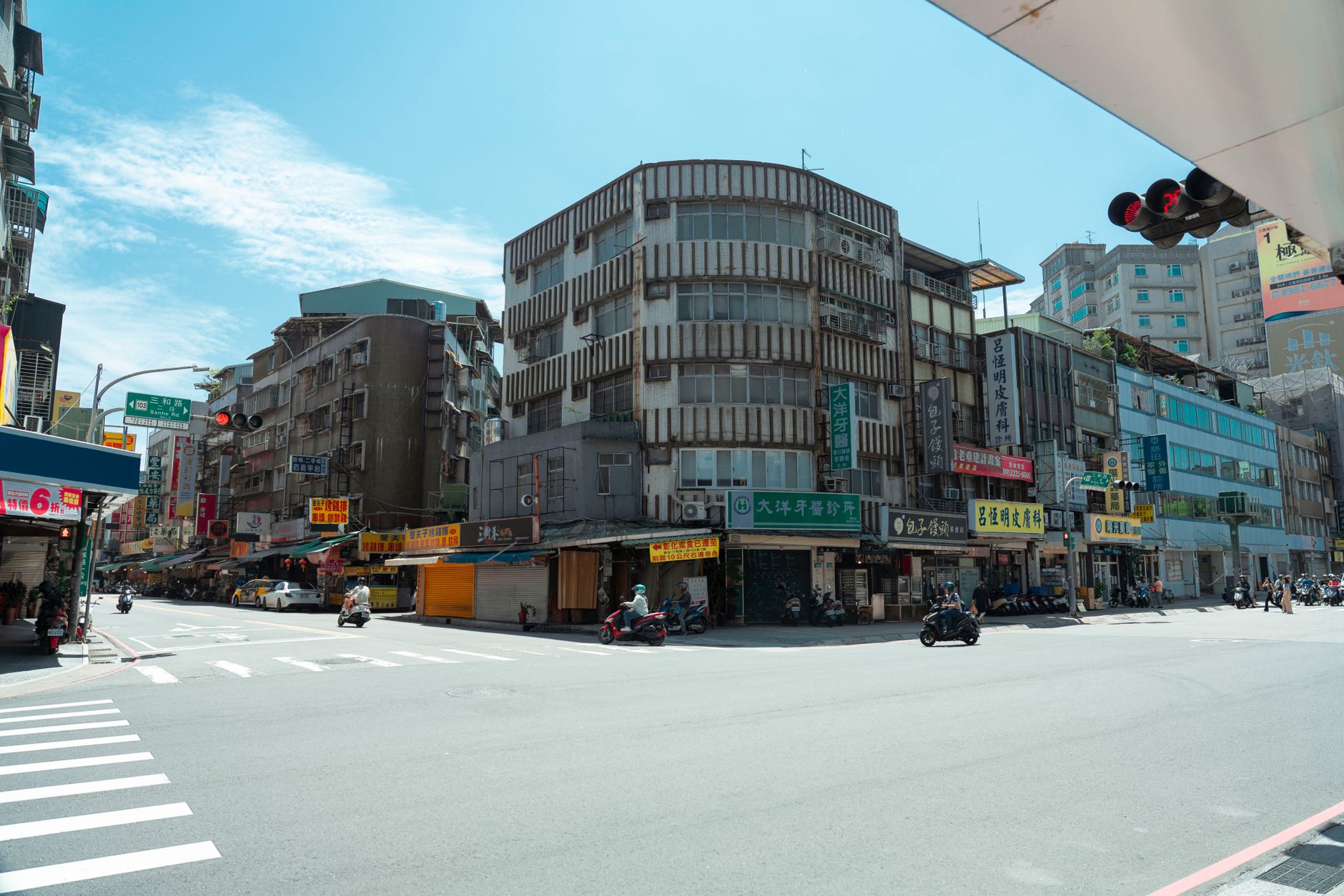 台南孔廟古榕樹蔭