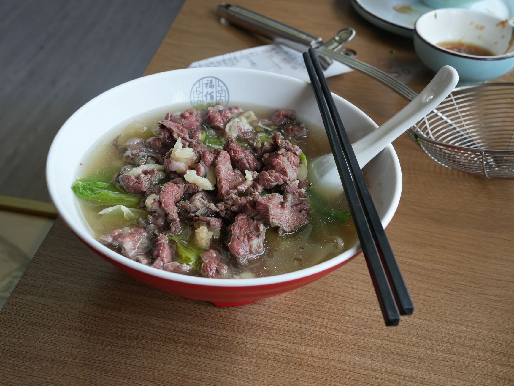 台灣牛肉麵各店招牌牛肉麵拼盤